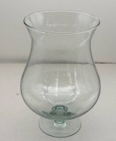 Auktion 373 / Los 10011 <br>gr. Kristall-Vase auf Stand, H-32 cm, D-mittig ca. 25 cm