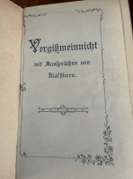 Auktion 373 / Los 3010 <br>kl. "Vergissmeinnicht" um 1900, f&uuml;r 365 Tage, mit Spr&uuml;chen und einigen Eintr&auml;gen. Samteinband mit Goldschnitt,  11x7,5 cm