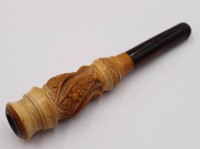 Auktion 373 / Los 15041 <br>Alte Meerschaum- Zigarrenspitze mit wohl Bakelit Mundst&uuml;ck 