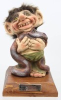 Auktion 373 / Los 15052 <br>Ny Form Troll aus der Troll Collectors Club Edition 2024 ,