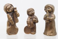 Auktion 373<br>Drei kl. Musikanten , Bronze von Limpke .