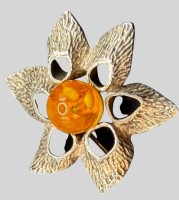 Auktion 373<br>Silberbrosche-835- mit Bernsteinkugel, Fischlandschmuck um 1950, D-4 cm, 7,80 gr