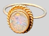 Auktion 373<br>Silberring mit Opal-Cabouchon, RG 53, 2,85 gr