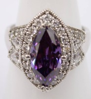 Auktion 373<br>Ring mit einem Amethyst Navette, 925er Silber, RW 58, 10,5 Gramm