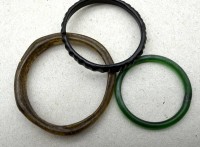 Auktion 373 / Los 10025 <br>3 kl. antike Glasreifen (ev. f&uuml;r Kinder?) D-4,5 und 6 cm, r&ouml;misch??