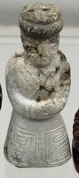 Auktion 373 / Los 15508 <br>kl. Steinfigur, wohl Netsuke, H-6,5 cm, Stein