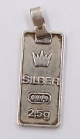 Auktion 373<br>kl. Silber Anh&auml;nger,Feinsilber Barren 2,5 Gramm, R&uuml;ckseitig Zwilling Sternzeichen