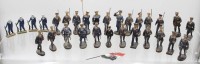 Auktion 373<br>29x div. Elastolin Marinesoldaten, tw. unterschiedliche Gr&ouml;ssen und besch&auml;digt, H-von 5,5 bis 8 cm