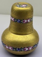 Auktion 373<br>Wasserkrug mit Becher "Limoges" Blumen und aufwendige Goldbemalung, Handarbeit, H-15 cm