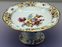 Auktion 373<br>Tafelaufsatz mit Blumendekor "Schumann Arzberg" H-10 cm, D-19,5 cm