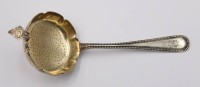Auktion 373 / Los 11017 <br>Silber 800 Teesiebl&ouml;ffel &auml;lter , gemarkt und Monogrammiert 