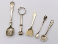 Auktion 373 / Los 11023 <br>5 x diverse Salzl&ouml;ffel teilweise Silber oder versilbert .