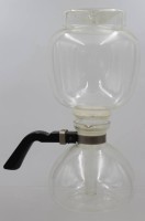 Auktion 373 / Los 10034 <br>eine Sintrax-Kaffeemaschine,  Bauhaus-Designklassiker,  von Wagenfeld und Marcks entworfen .