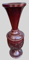 Auktion 373 / Los 15516 <br>braune hohe Holzvase, beschnitzt, wohl Afrika, H-60 cm, 2 teilig,