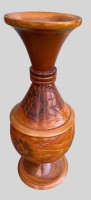 Auktion 373 / Los 15519 <br>hohe beschnitzte Holzvase, H-51 cm
