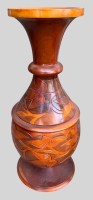 Auktion 373 / Los 15521 <br>Holzvase mit Kerbschnitzerei, H-52 cm