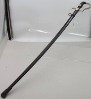 Auktion 374<br>Ein Wehrmachtseinheitss&auml;bel mit passender Scheide, gemarkt, an D-f&ouml;rmigen  B&uuml;gelgef&auml;&szlig; L&ouml;tstelle lose sonst  guter Zustand, L-99 cm