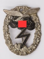 Auktion 373<br>Erdkampfabzeichen der Luftwaffe , wohl Kopie .