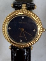 Auktion 373<br>Nina Ricci Paris Uhr D952 vergoldet mit  4 kl.  Diamanten auf Ziffernblatt, Lederband Quartzwerk nicht gepr&uuml;ft, gut erhalten in OVP