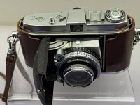 Auktion 373 / Los 14507 <br>Kamera "Kodak" Retina 1b , 35 mm, in orig. Ledertasche,