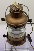 Auktion 373<br>elektrifizierte Schiffslampe, Kupfer, H-26 cm
