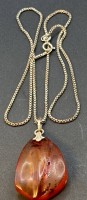 Auktion 373<br>Silber-835- Halsband mit Bernstein-Anh&auml;nger, L-30 cm