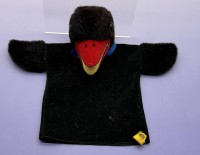 Auktion 373<br>Steiff Handpuppe "Rabe" Knopf+Fahne, Naht offen, kl. L&ouml;cher