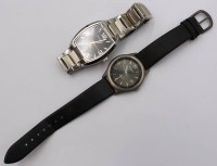Auktion 373 / Los 2122 <br>2x div. Quarz-Armbanduhren, Adora u. Magnum, Funktionen  nicht gepr&uuml;ft