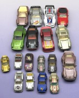 Auktion 373<br>18x div. Druckgussautomodelle, 2 Gr&ouml;ssen, div. Hersteller, tw. bespielt