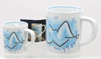 Auktion 374<br>Royal Copenhagen Jahresbecher ,1989, Entw. Wilhelm Freddie, gr. Becher mit 925er Silberplatte, ca. H-11,5 u. 8,5cm
