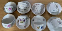 Auktion 374 / Los 8019 <br>8x div. Moccatassen mit U.T., F&uuml;rstenberg, Rosenthal,  Kaiser, tw. Paarweise