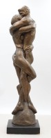 Auktion 374<br>Der Kuss, Austin Production, signiert J.Cox, Durastone,, div. kl. Abplatzer, ca. H-60cm