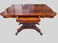 Auktion 374<br>Biedermeier-Tisch mit Mittels&auml;ule, Mahagoni, guter Zustand, H-78 cm, 108x68 cm