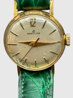 Auktion 374<br>Vintage mechan. DAU "Breitling" Werk l&auml;uft, gr&uuml;nes Lederband, Handaufzug, Ankerwerk, Cal. Fontainemelon 57, Kompensationsunruh, silberf&auml;rbiges Zifferblatt, Ref. Nr.7105, Durchmesser ca. 21 mm, 10,4 g