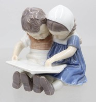 Auktion 374<br>Lesende Kinder, Bing und Gr&ouml;ndahl, Modellnr. 1567, H-10,5cm