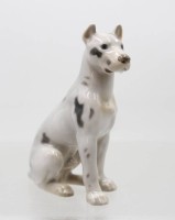 Auktion 374<br>Bing &amp; Gr&ouml;ndahl "Deutsche Dogge", Modelnr. 2189, Entw. Svend Jespersen, gefleckte Unterglasurbemalung, H ca. 10,5cm
