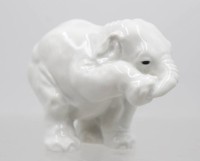 Auktion 374<br>Elefantenunges, Royal Copenhagen, Modellnr. 22471, Wei&szlig;porzellan, ca. H-7,5cm