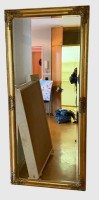 Auktion 374<br>grosser Wandspiegel in Goldrahmen, 162x72 cm