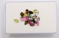 Auktion 374<br>ca. 4,2 Karat Turmaline im Tropfenschliff