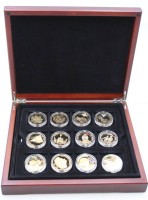 Auktion 374<br>12 x  vergoldete Gedenkmedaillen-Sammlung zum Thema 5x  &bdquo;25 Jahre Deutsche Einheit", 6x "DDR" und 1x Zeppelin