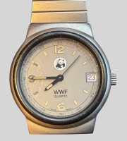 Auktion 374 / Los 2100 <br>"WWF" Quartz Armbanduhr "Panda" Metall Zugband, Werk nicht gepr&uuml;ft, D-3 cm