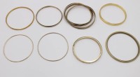 Auktion 374 / Los 1251 <br>Konvolut Armreife, goldfarben, Modeschmuck