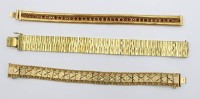 Auktion 374<br>3x div. goldfarbene Modeschmuck-Armb&auml;nder