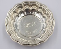 Auktion 374<br>kl. Schale, 800er Silber, ca. 20gr., Gravur "HE 1972-1997", ca. D-9,7cm, H-2,2cm