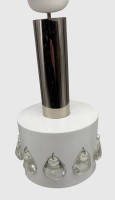 Auktion 374<br>Vintage Lampe, Kunststoff/Chrom mit grossen Glasprismen, H-27 cm