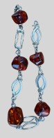 Auktion 374<br>Armkette, Silber-835- mit Bernstein, Fischland-Schmuck, L-20 cm, 9,73 gr.