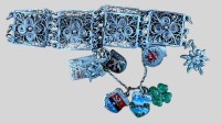 Auktion 374<br>Silber Filigran Armband mit kl. Anh&auml;ngern, tw. emaill. Wappen, auch alle Silber, L-ca. 19 cm, 31,74 gr