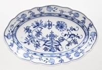 Auktion 374<br>ovale Platte, Stadt Meissen, Zwiebelmuster, 35,5 x 23,5cm