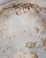 Auktion 374 / Los 9062 <br>4x Kr&uuml;ge sowie ein Deckeltopf, graues Steinzeug, Salzglasur,  ca. H-20,5cm bis 27cm