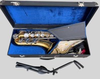 Auktion 374<br>B&amp;S Tenor Saxophon in Koffer  und mit St&auml;nder, guter Zustand